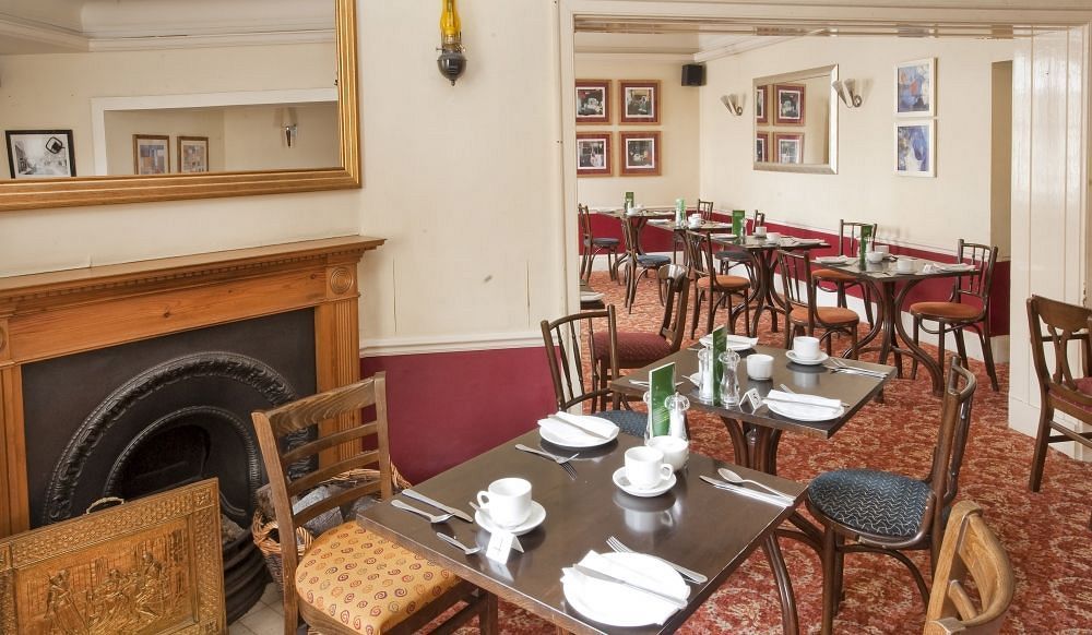 King'S Head Hotel By Greene King Inns Wimborne Minster Zewnętrze zdjęcie